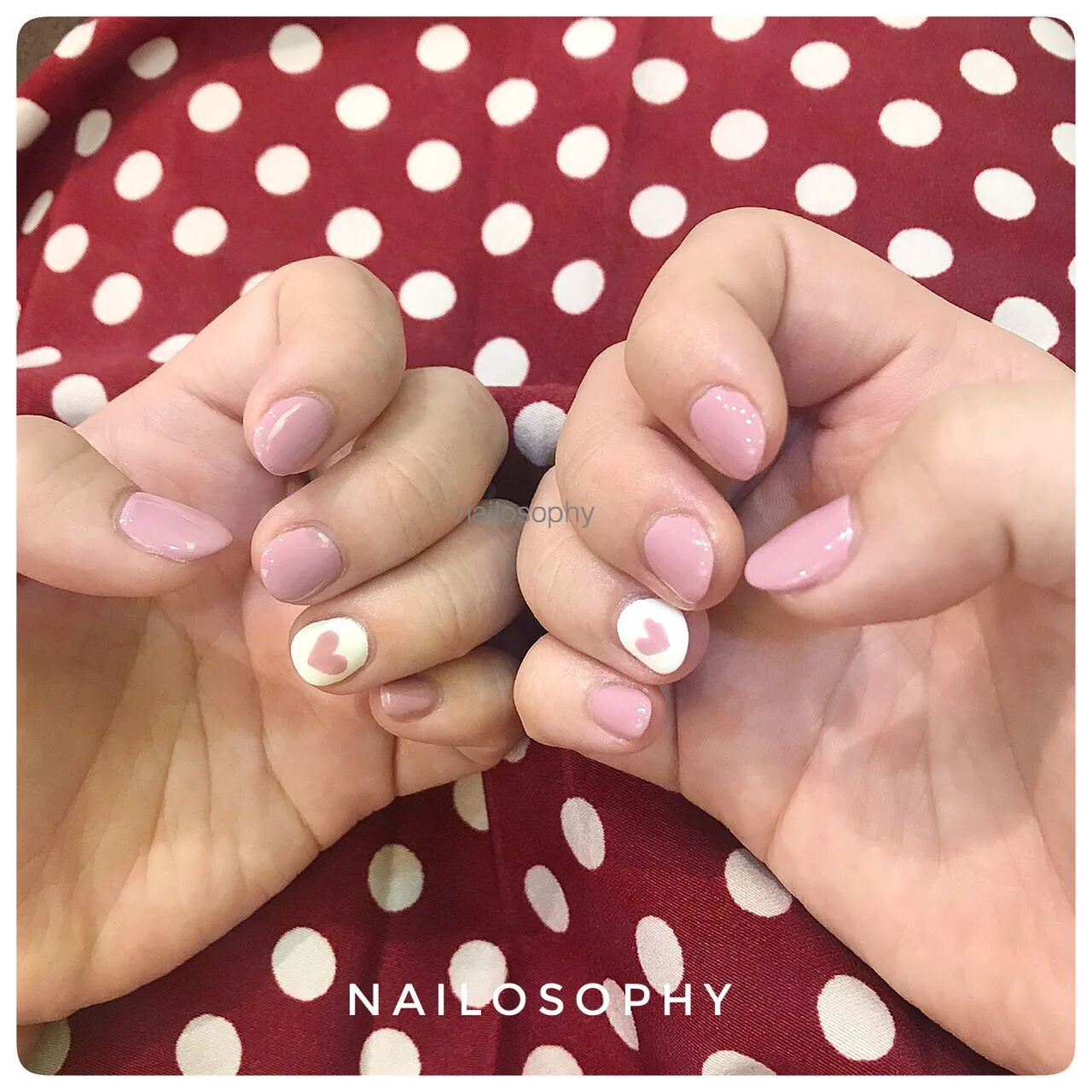 ภายในร้าน Nailosophy สีลม กรุงเทพฯ — Spa Chairs