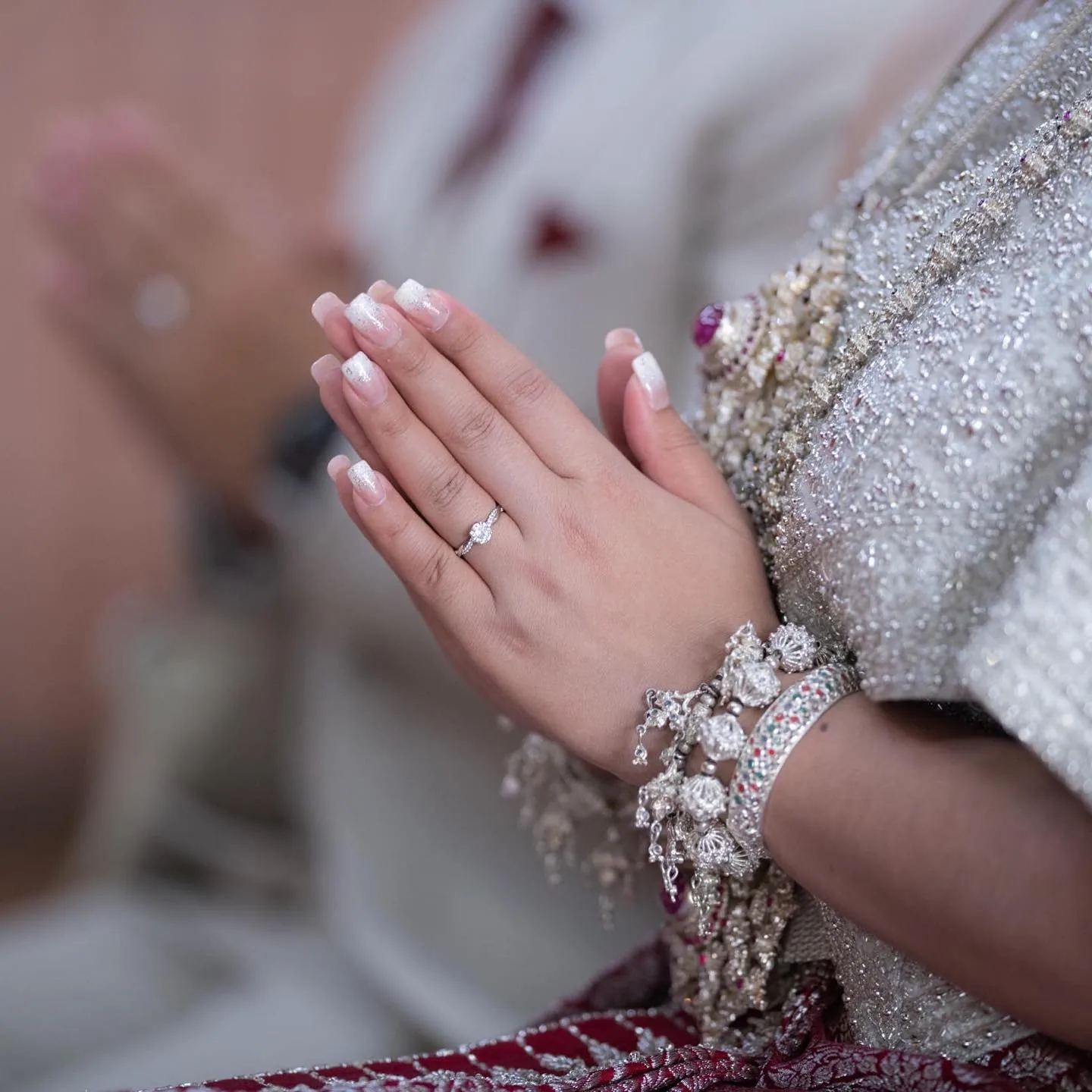 สปาทำเล็บมือเท้า ที่ Nailosophy สีลม — Manicure Session